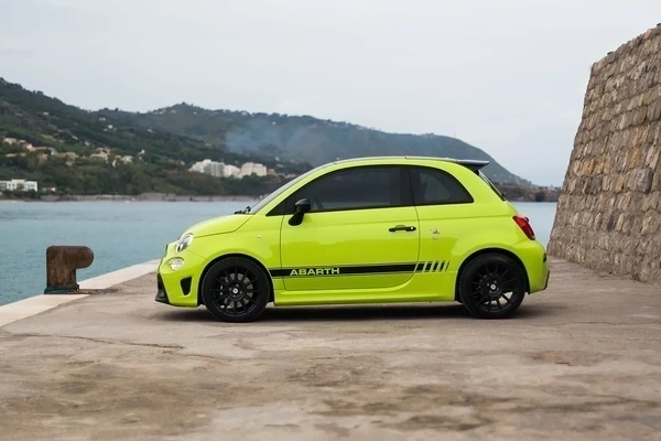 Imagine model: Abarth 595 (312) (2012 - P)