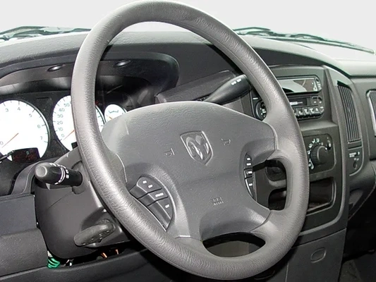 Imagine model: Dodge Ram 3 3500 Standard Cab Pickup (DR DH D1 DC DM) (2001 - 2006)