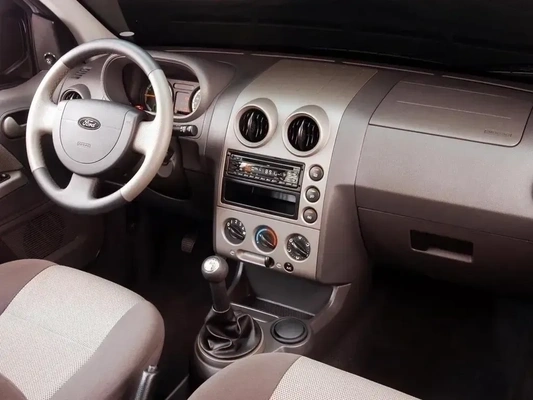 Imagine model: Ford EcoSport 1 (2003 - 2007)