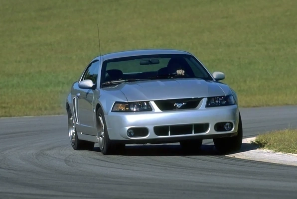 Imagine model: Ford Mustang 4 Coupe (C) facelift (1998 - 2004)
