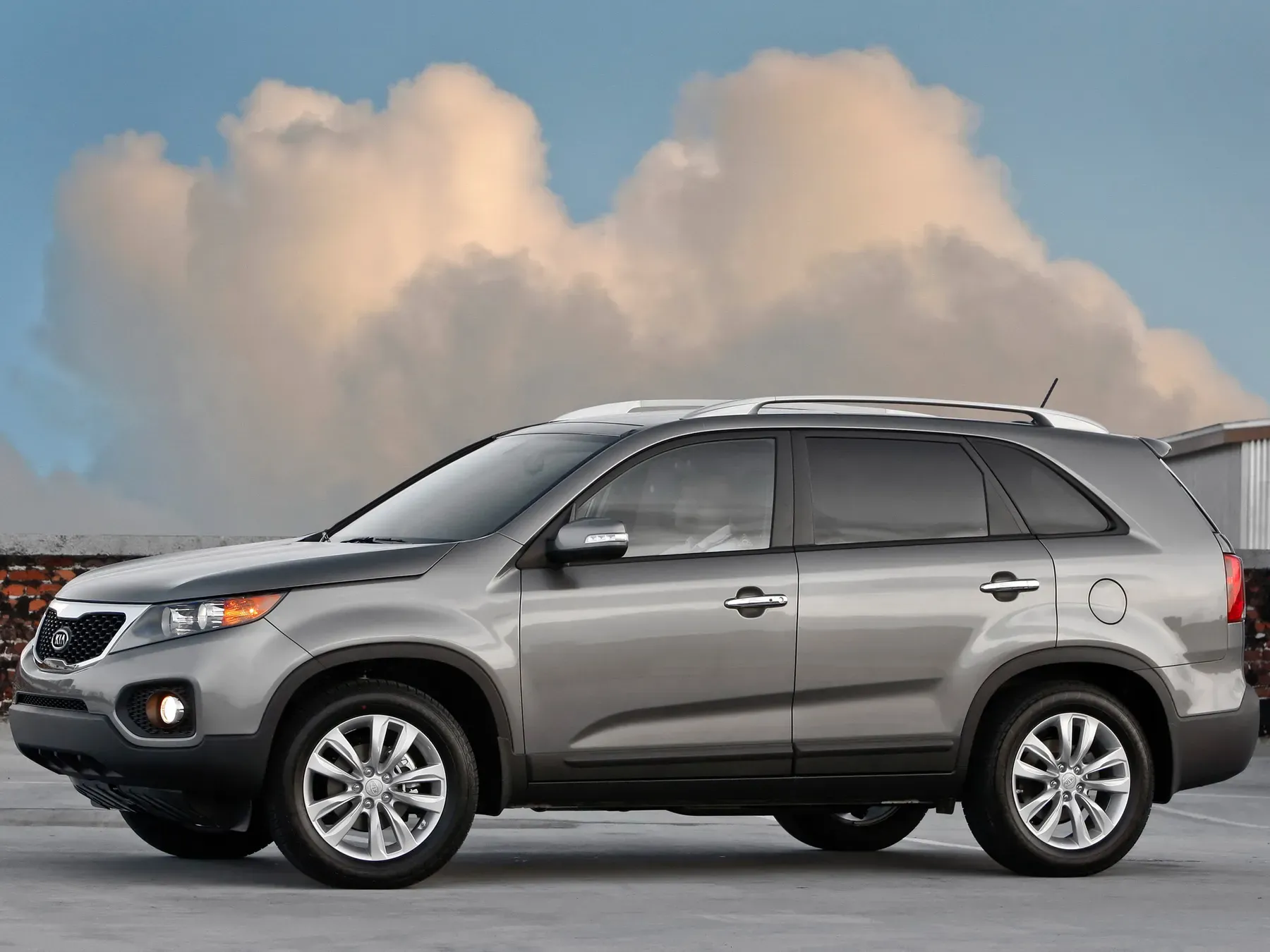 Imagine model: Kia Sorento 2 (XM) (2009 - 2012)