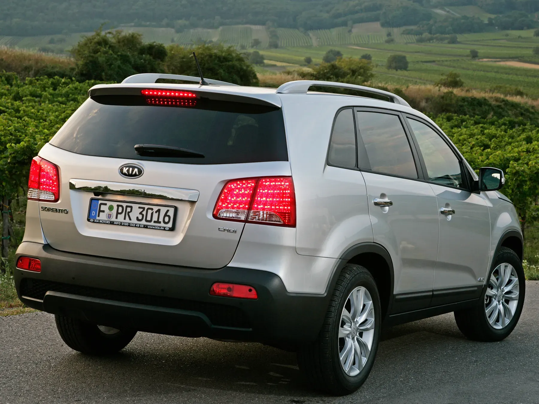 Imagine model: Kia Sorento 2 (XM) (2009 - 2012)