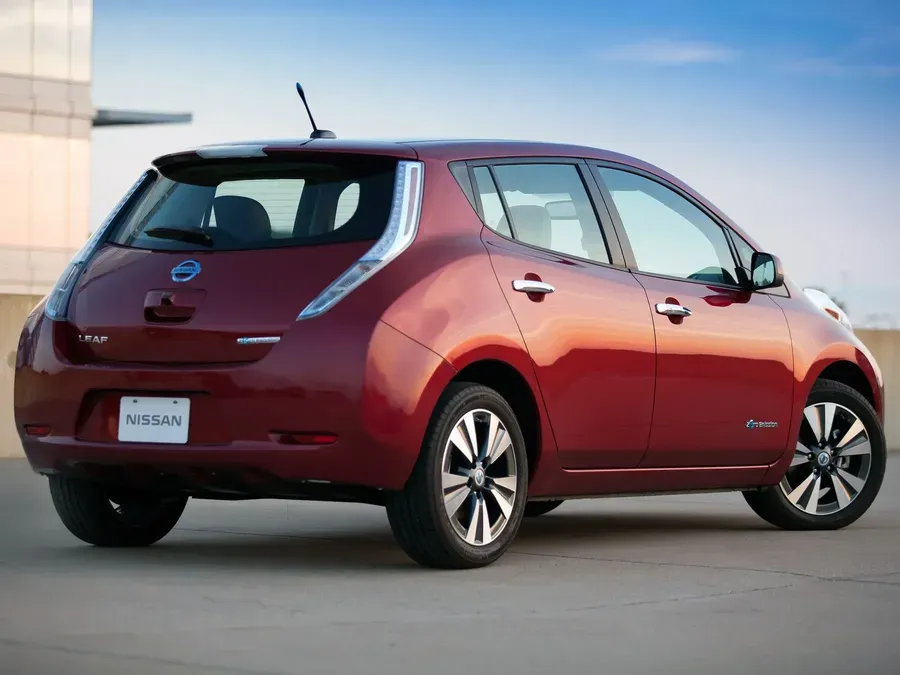 Imagine model: Nissan Leaf 1 (ZE0) (2010 - 2017)