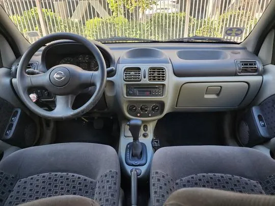 Imagine model: Nissan Platina 1 (2001 - 2010)