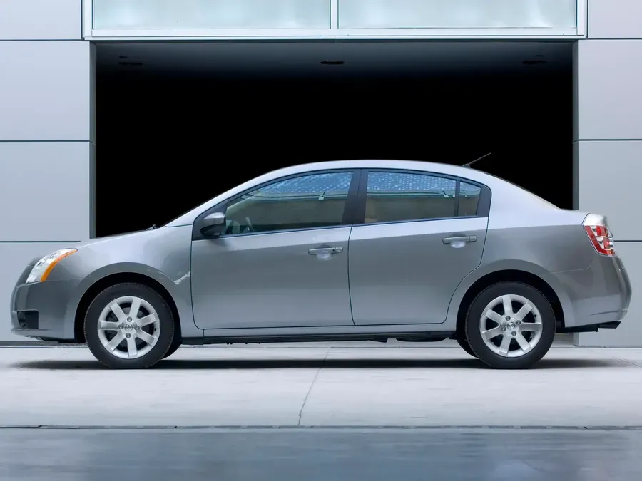 Imagine model: Nissan Sentra 6 (B16) (2006 - 2010)
