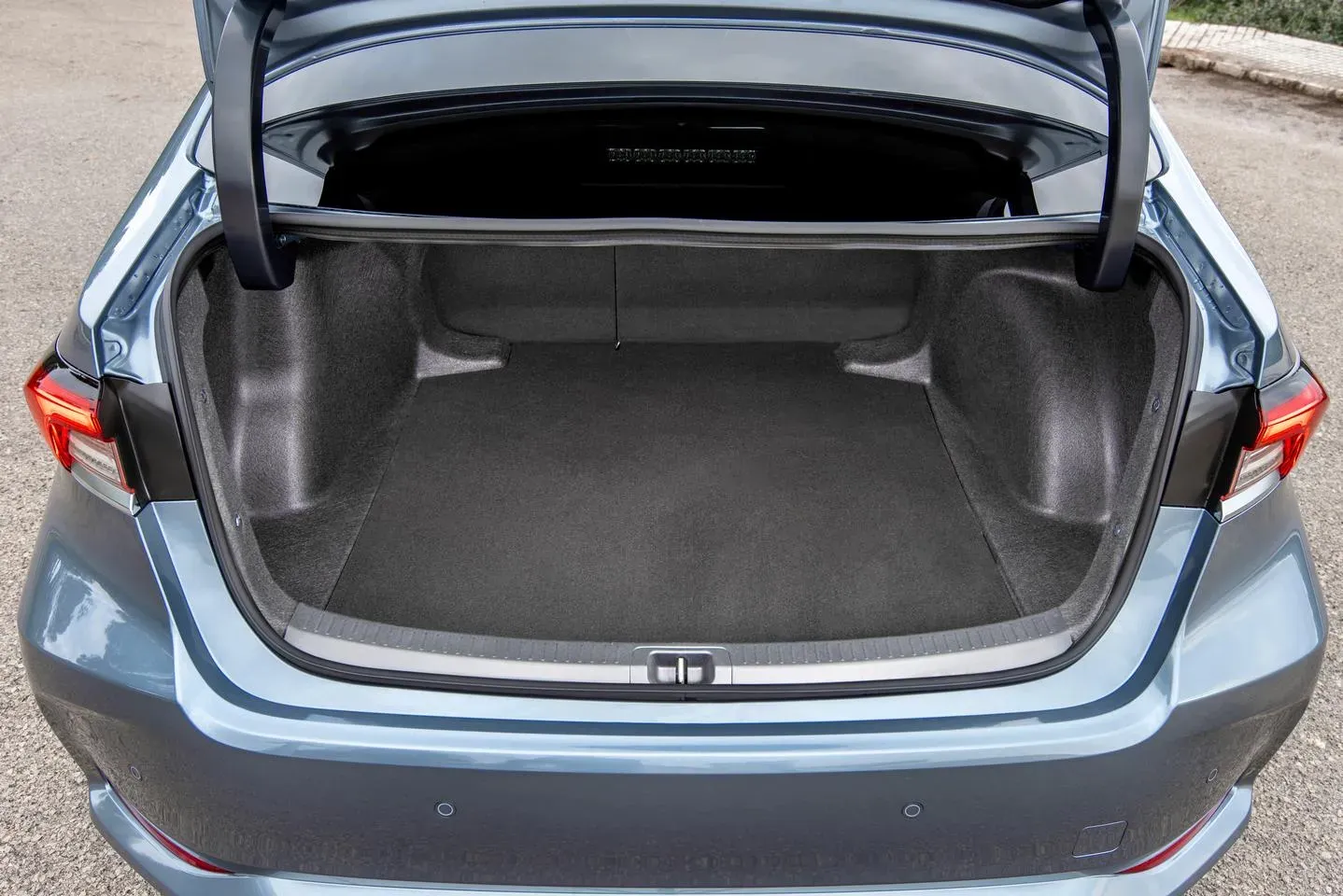 Imagine model: Toyota Corolla 12 Sedan (E21) (2019 - 2022)