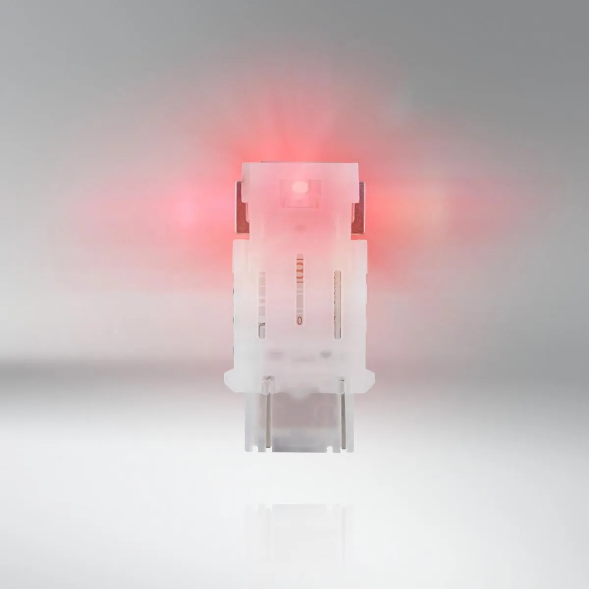 Imagine produs: Bec P27/7W 12v 1,4W W2,5x16q LEDriving SL rosu LED OSRAM (3157DRP-02B)